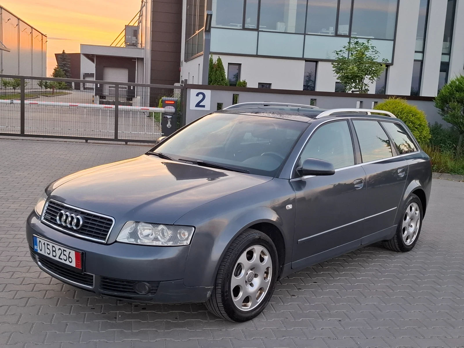 Audi A4 1.9TDI* (131��)* QUATTRO* 6-��������* HOB BHOC*  | Mobile.bg � ����������� 6