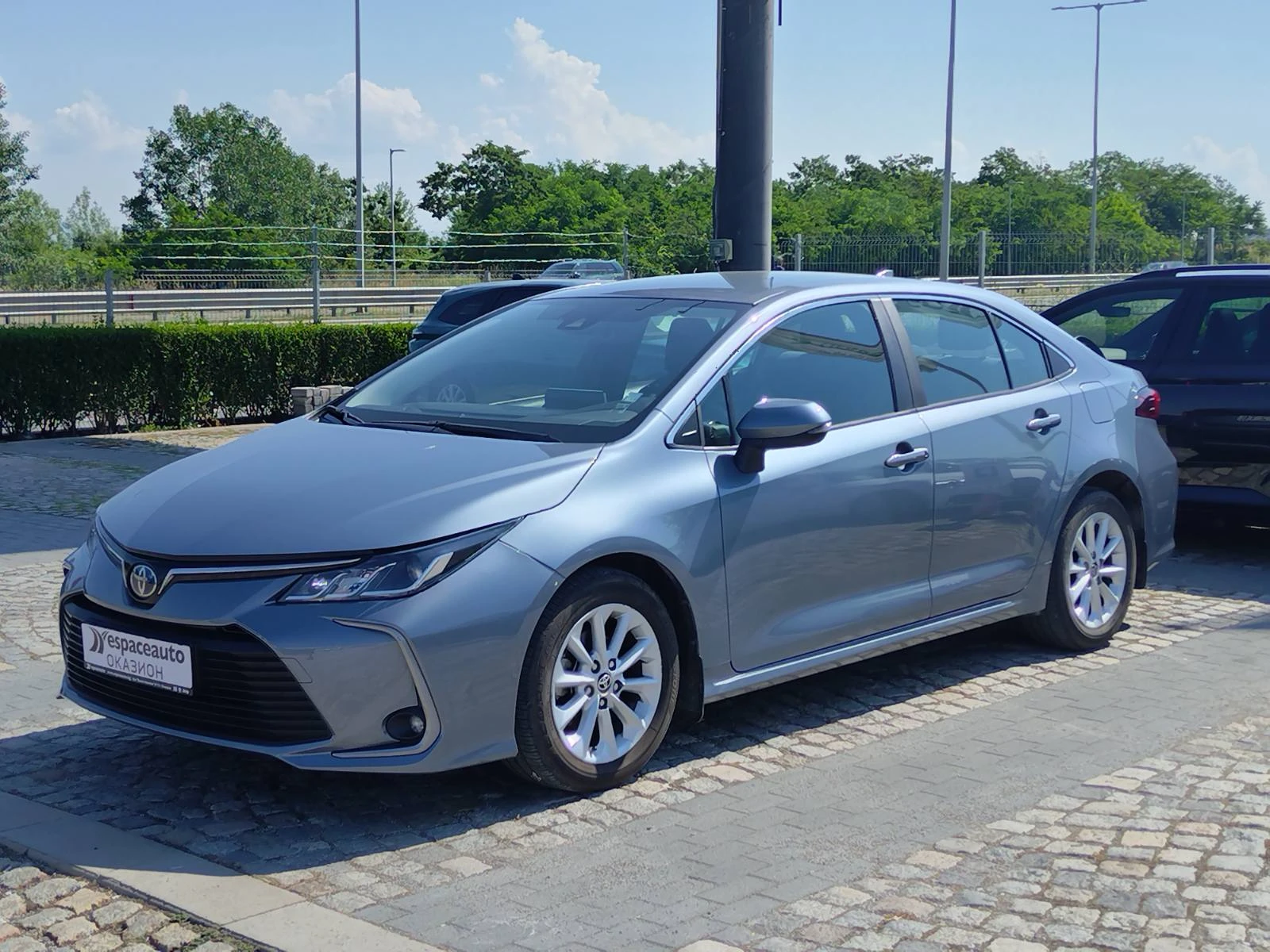 Toyota Corolla 1.8Hybrid/ 122к.с./ E-CVT