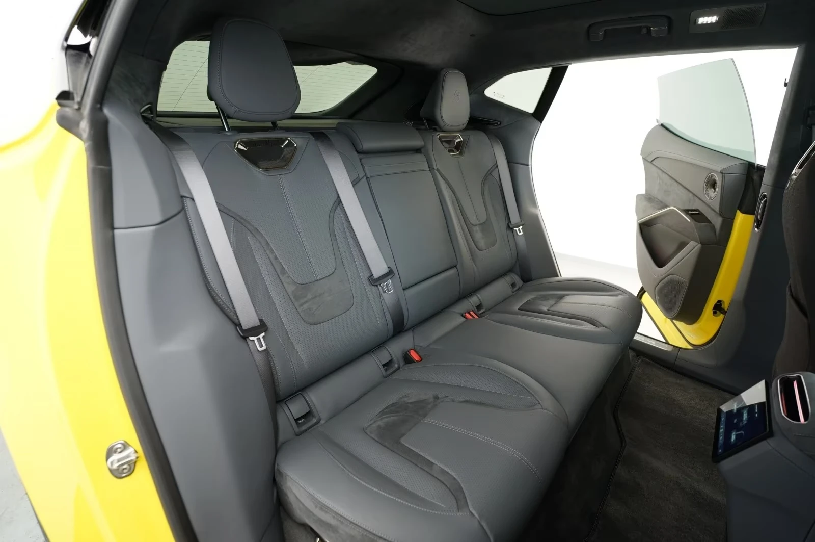 Lotus Eletre R KEF/CARBON/PANO, снимка 10 - Автомобили и джипове - 55229110