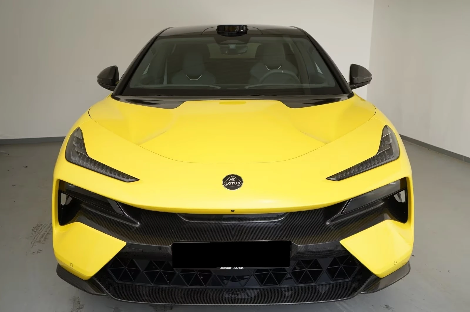 Lotus Eletre R KEF/CARBON/PANO, снимка 3 - Автомобили и джипове - 55229110