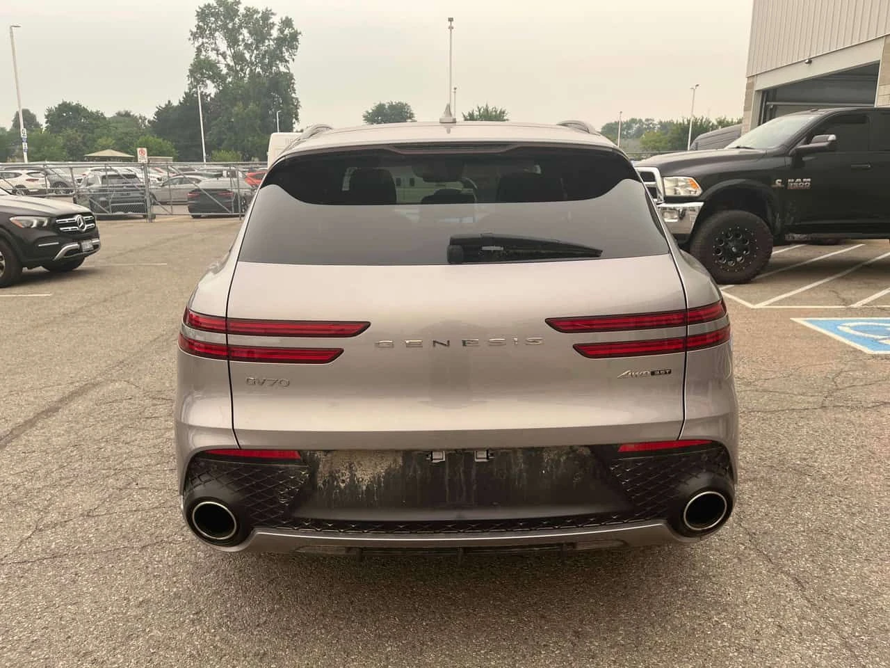 Genesis GV70 3.5T Sport Plus| HUD| ОБДУХВАНЕ| 360САМ| 2 КЛЮЧА| , снимка 4 - Автомобили и джипове - 55318706