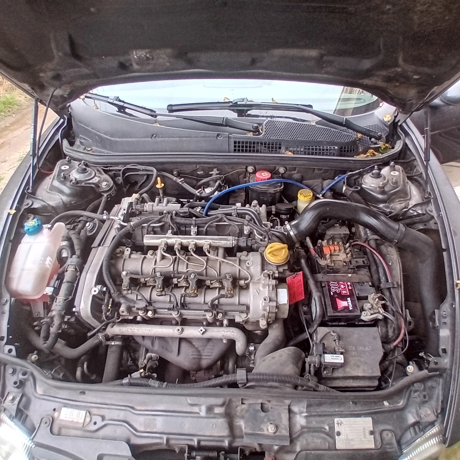Alfa Romeo Gt, снимка 11 - Автомобили и джипове - 56448513