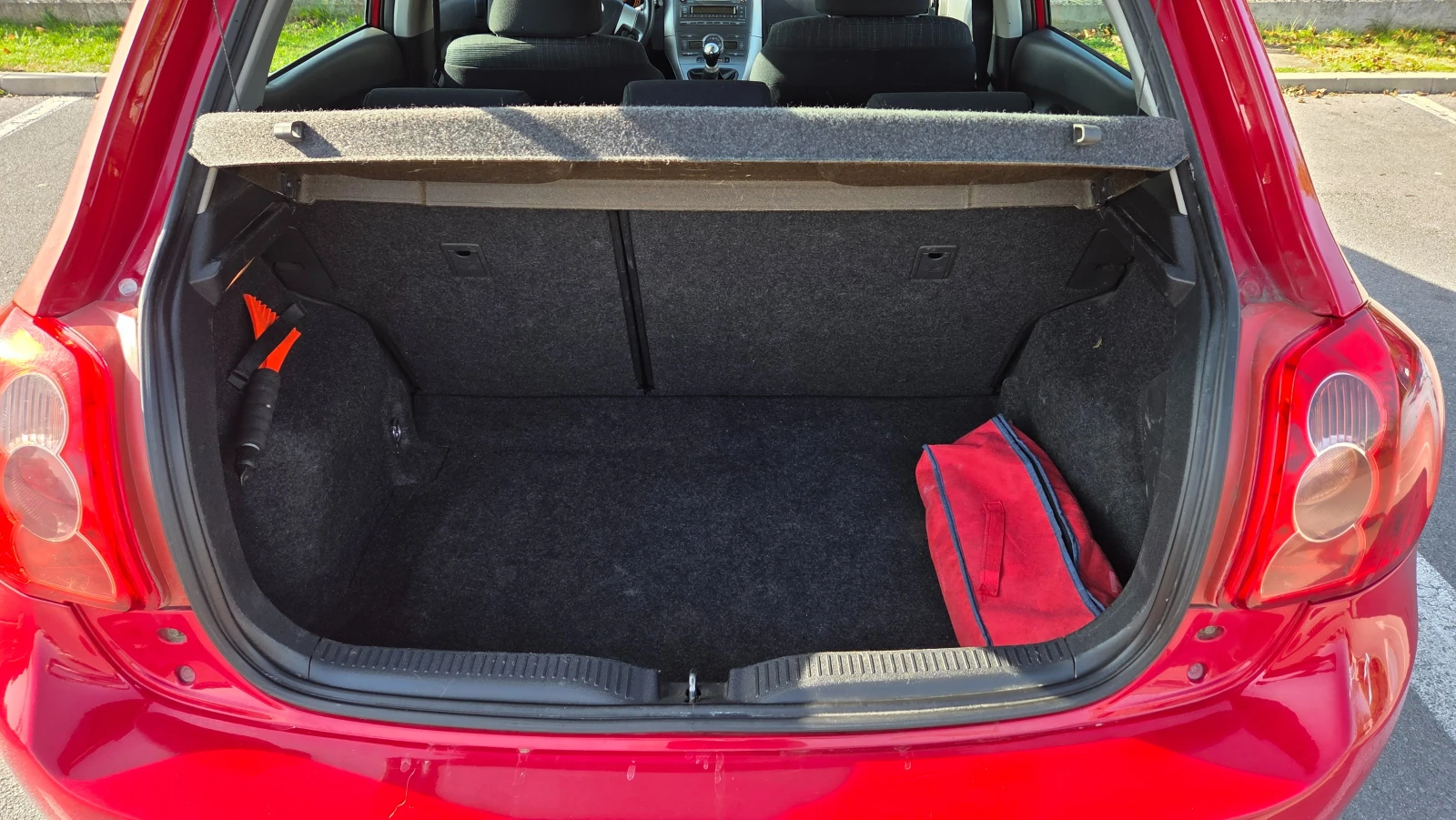 Toyota Auris 1.4 16V VVT-i | Mobile.bg � ����������� 9
