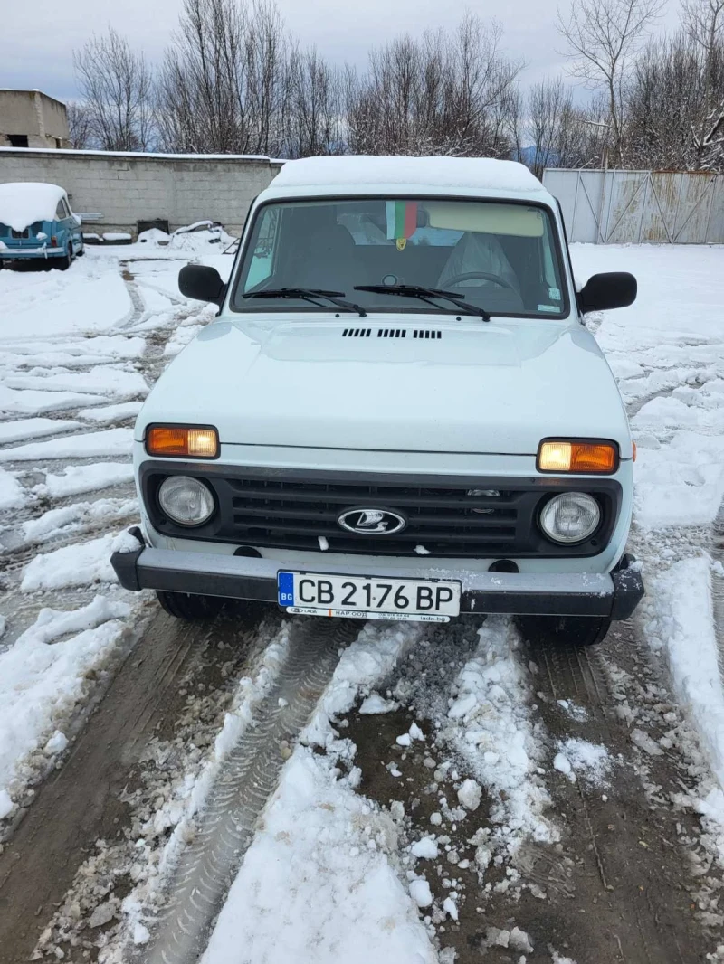 Lada Niva, снимка 4 - Автомобили и джипове - 49170112