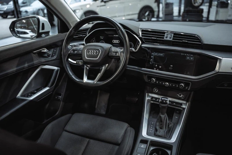 Audi Q3 45TFSI0e/245HP/S-LINE/SPORT-PACK/NAVI/LED/191vpr, снимка 13 - Автомобили и джипове - 49796511