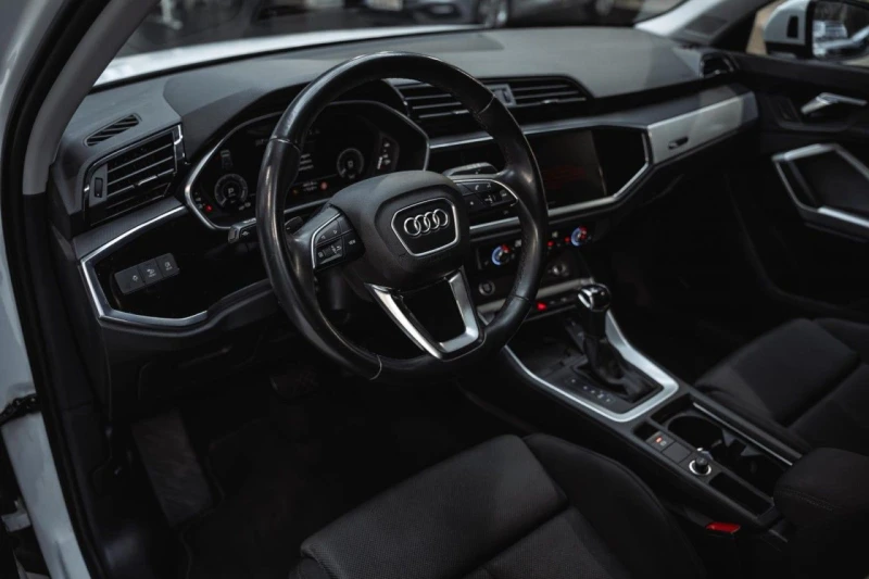 Audi Q3 45TFSI0e/245HP/S-LINE/SPORT-PACK/NAVI/LED/191vpr, снимка 14 - Автомобили и джипове - 49796511