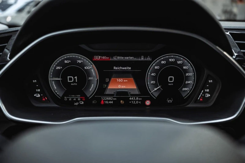 Audi Q3 45TFSI0e/245HP/S-LINE/SPORT-PACK/NAVI/LED/191vpr, снимка 16 - Автомобили и джипове - 49796511