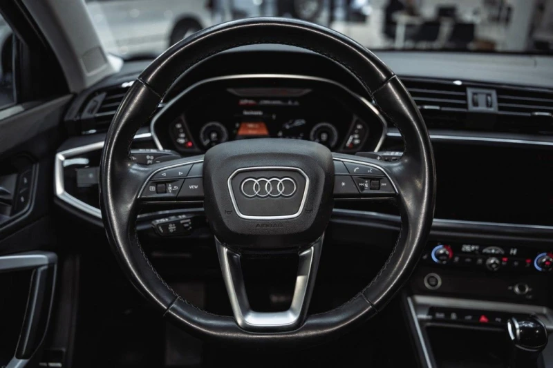 Audi Q3 45TFSI0e/245HP/S-LINE/SPORT-PACK/NAVI/LED/191vpr, снимка 11 - Автомобили и джипове - 49796511