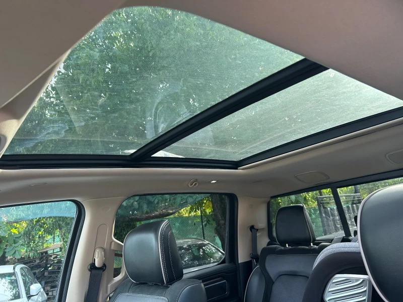 Dodge Ram 1500 5.7 Hemi / LARAMIE, снимка 13 - Автомобили и джипове - 51499322