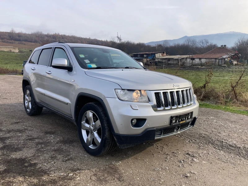 Jeep Grand cherokee 3.0 240 ks Overland, снимка 2 - Автомобили и джипове - 52622719