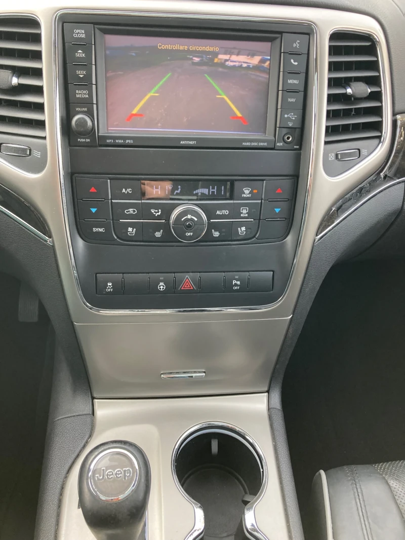 Jeep Grand cherokee 3.0 240 ks Overland, снимка 13 - Автомобили и джипове - 52622719