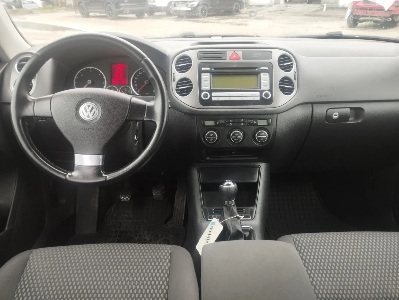 VW Tiguan 2000к 140к 4x4, снимка 11 - Автомобили и джипове - 52808990