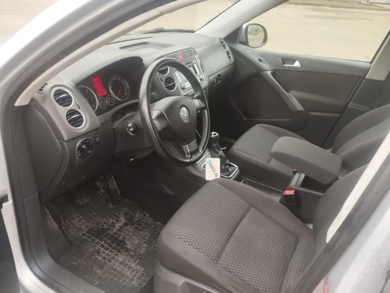 VW Tiguan 2000к 140к 4x4, снимка 9 - Автомобили и джипове - 52808990