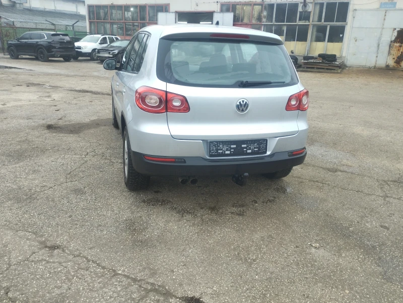 VW Tiguan 2000к 140к 4x4, снимка 5 - Автомобили и джипове - 52808990