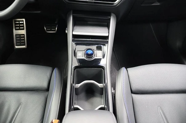 VW Tiguan 2.0 TDI 4Motion = R-Line = Гаранция - изображение 9