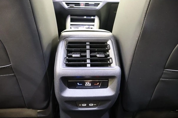 VW Tiguan 2.0 TDI 4Motion = R-Line = Гаранция - изображение 10