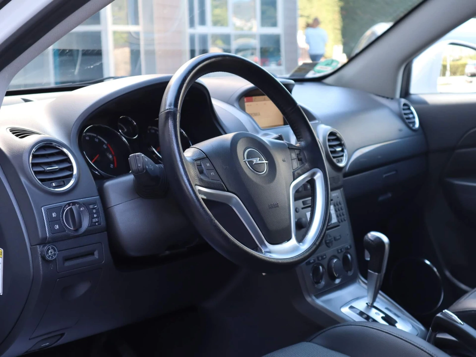 Opel Antara 3.2i/Navi/Automat/Шибедах - изображение 10