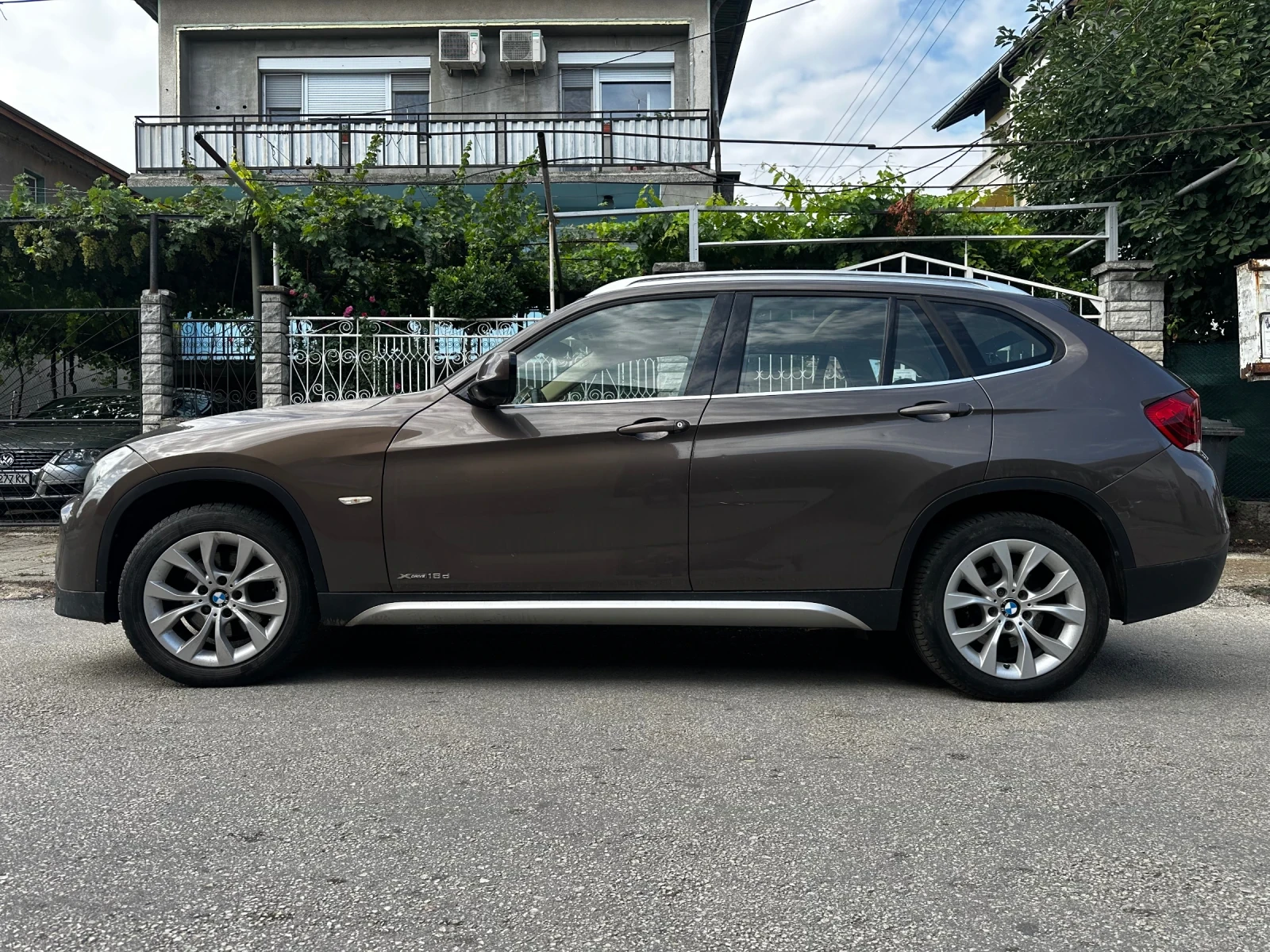 BMW X1 18d - изображение 8