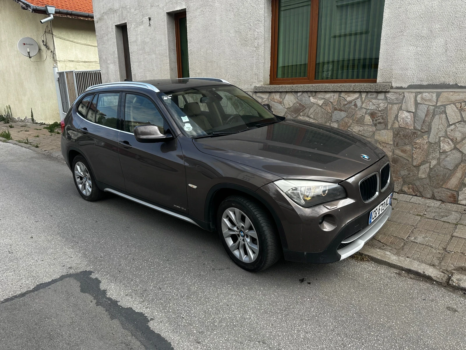 BMW X1 18d - изображение 2