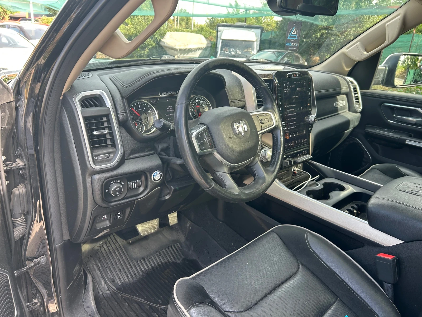 Dodge Ram 1500 5.7 Hemi / LARAMIE - изображение 9