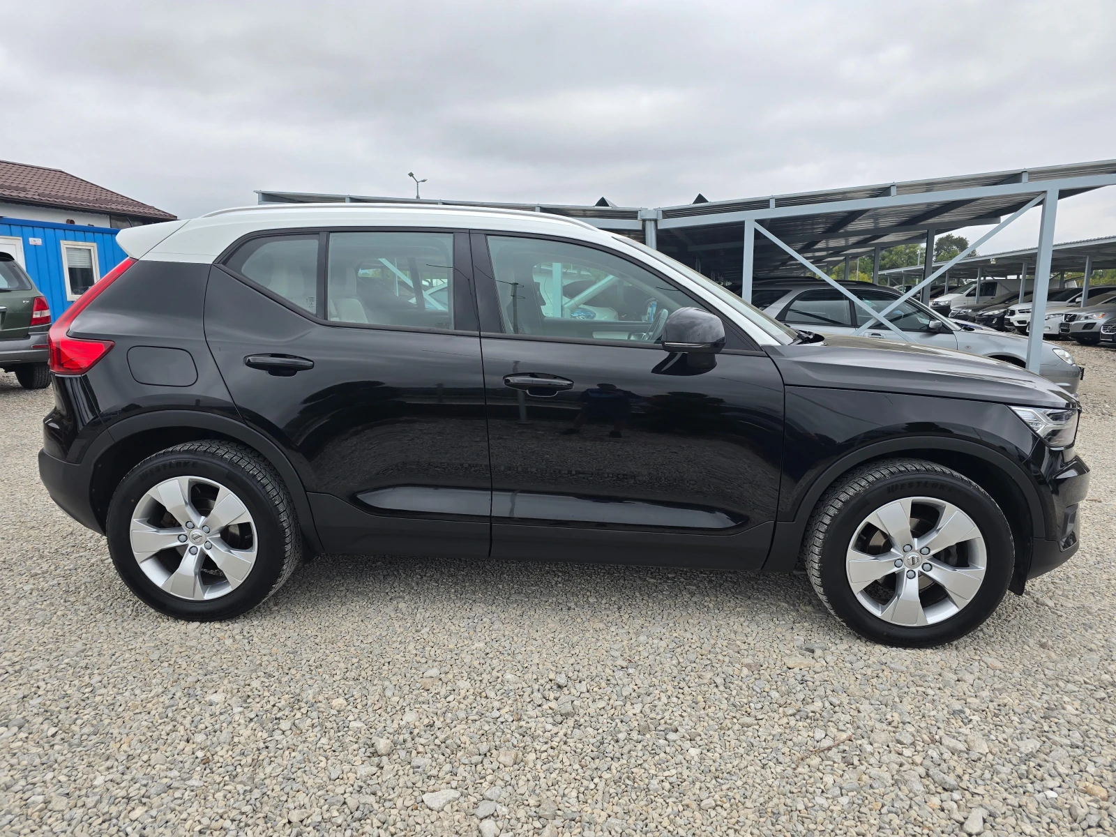 Volvo XC40 2.0D 150КС D3! ! РЕАЛНИ КИЛОМЕТРИ - изображение 6