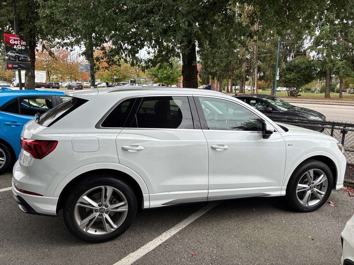 Audi Q3 TECHNIK * CARFAX * БЕЗ ПЪРВОНАЧАЛНА ВНОСКА - изображение 4