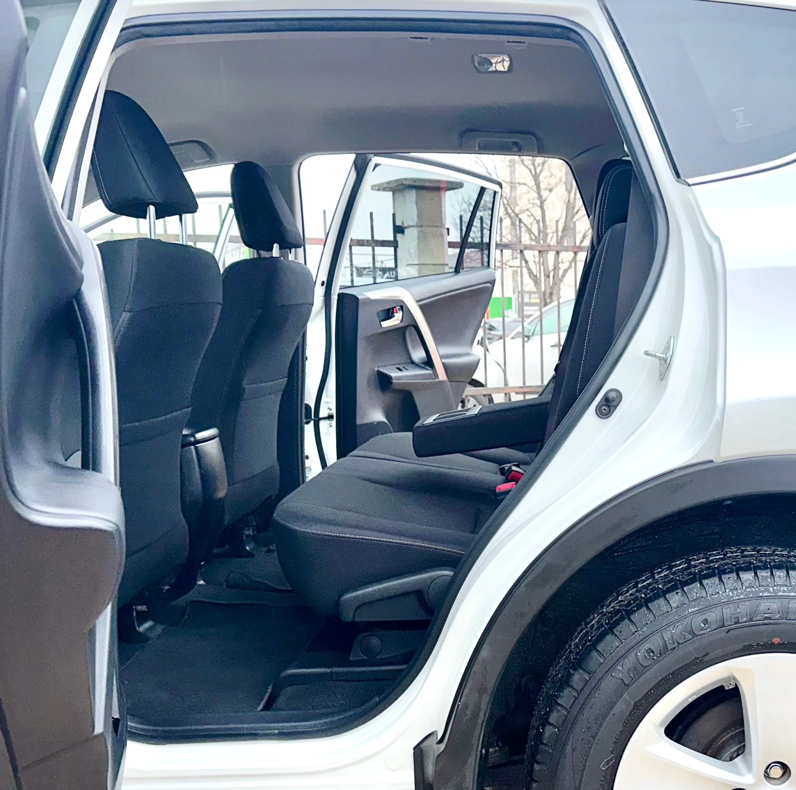 Toyota Rav4 2.0VVT-I 152HP AWD NAVI CAMERA | Mobile.bg � ����������� 11