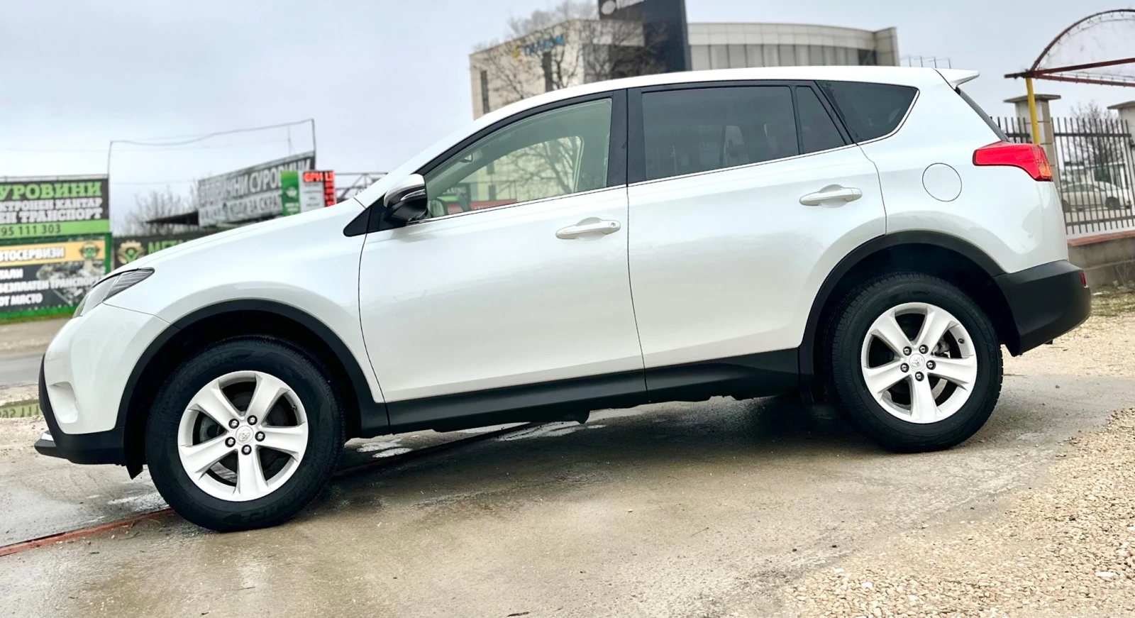 Toyota Rav4 2.0VVT-I 152HP AWD NAVI CAMERA - изображение 4