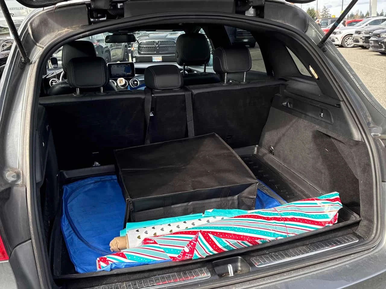 Mercedes-Benz GLC 300 CARFAX/Подгрев/Памет/Панорама/Burmester, снимка 6 - Автомобили и джипове - 53893538