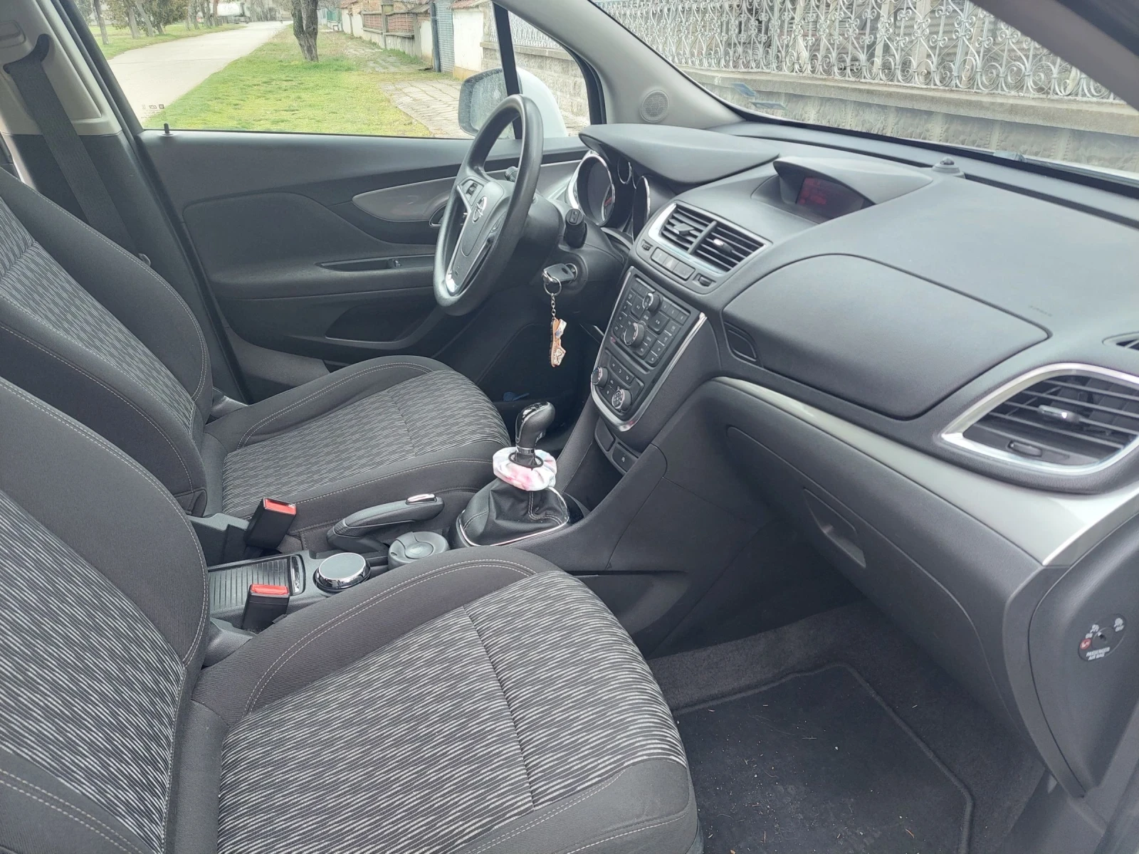 Opel Mokka, снимка 12 - Автомобили и джипове - 53938127