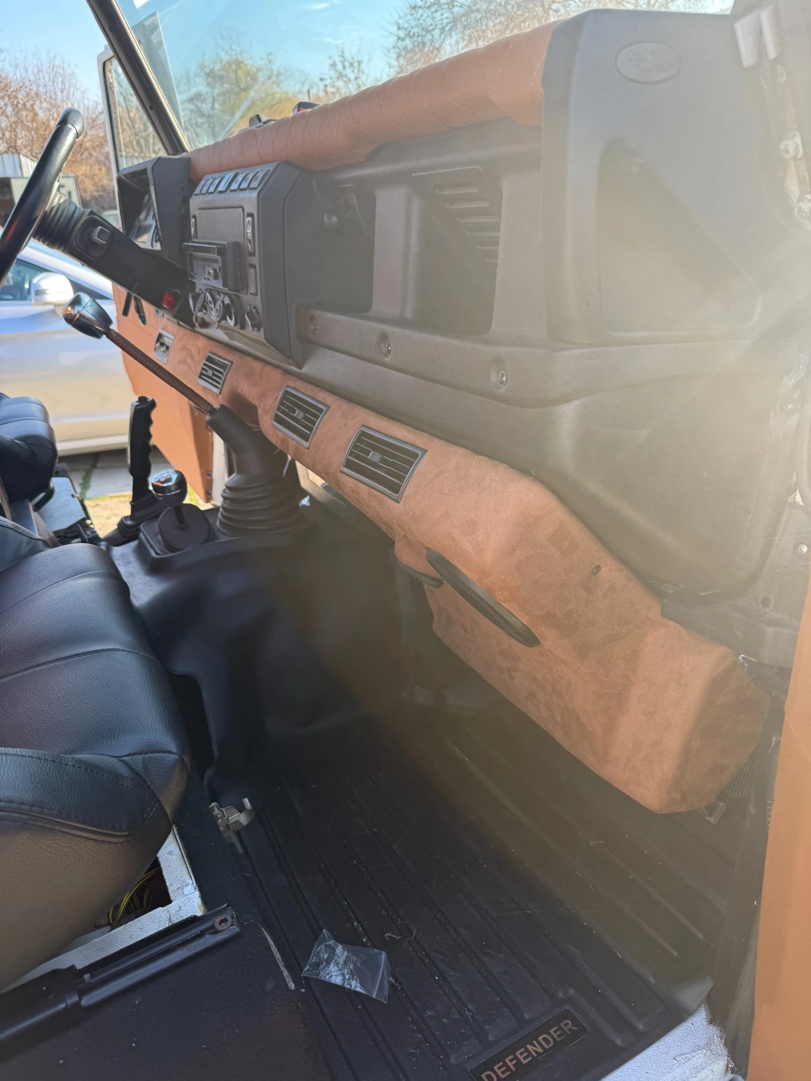 Land Rover Defender 110 Crew Cab Pick Up, снимка 15 - Автомобили и джипове - 54277459