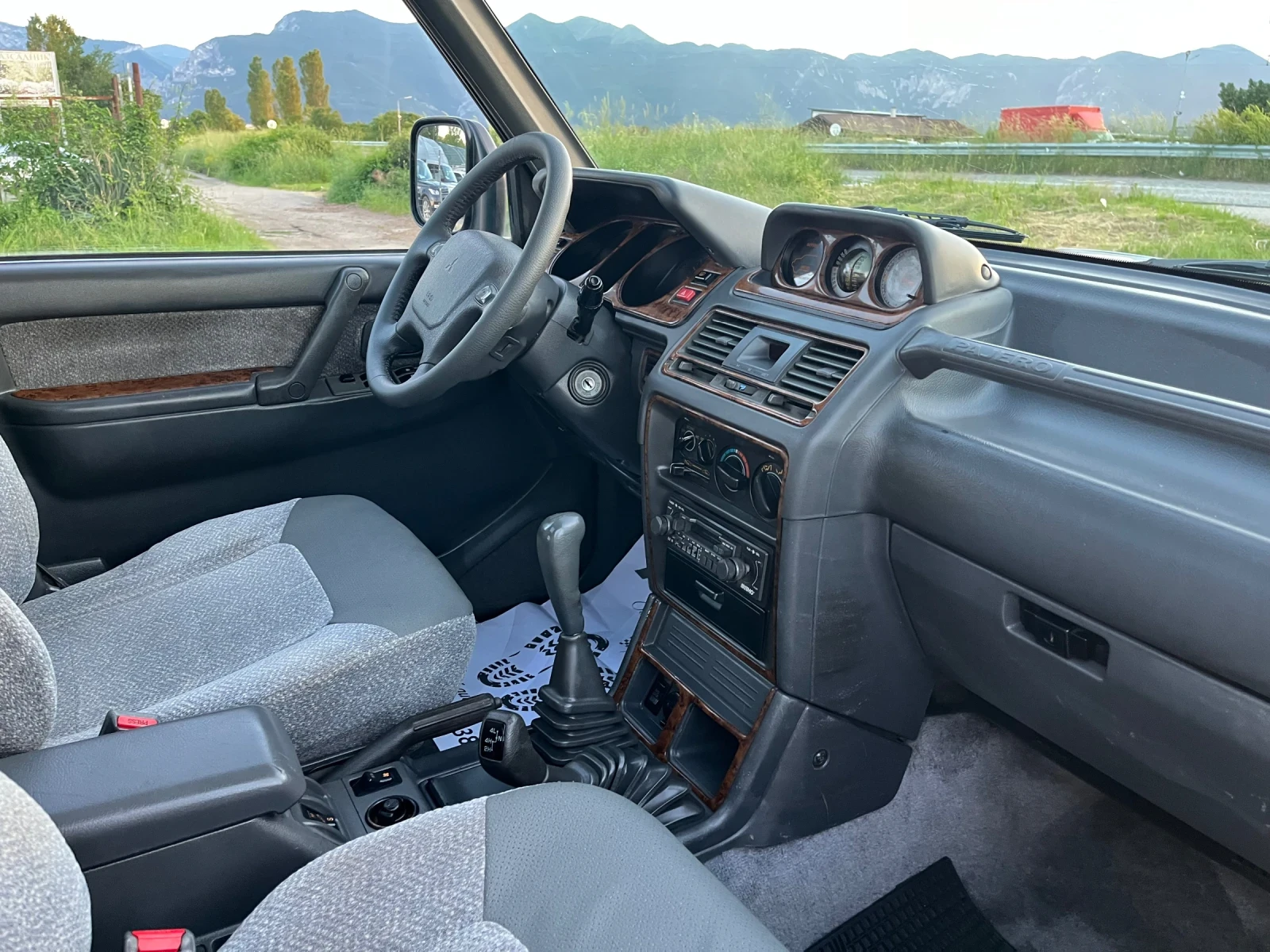 Mitsubishi Pajero 2.8TDI-125-4x4-KLIMA-ITALIA, снимка 5 - Автомобили и джипове - 54695318