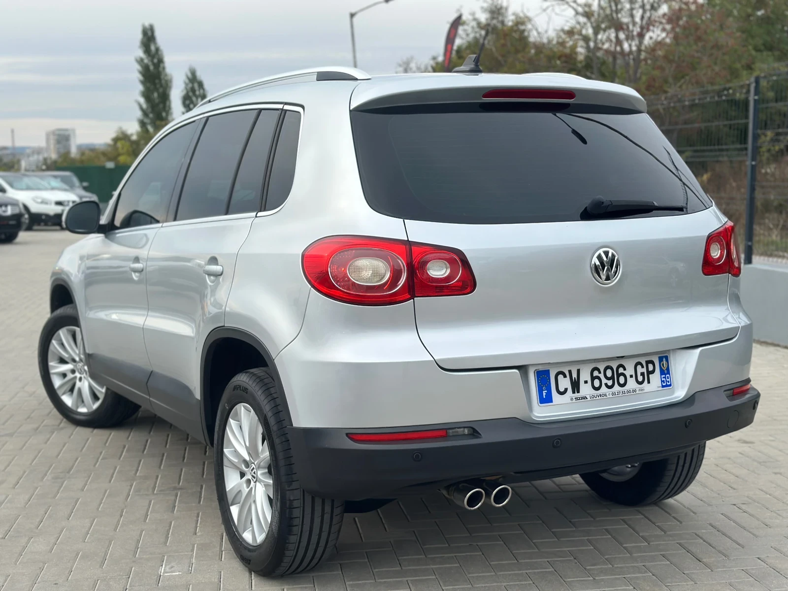 VW Tiguan 4x4, снимка 3 - Автомобили и джипове - 56525210