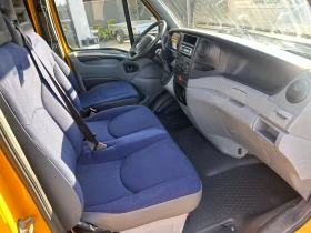 Iveco Daily 35C15 до 3.5т. 7-местен , снимка 11