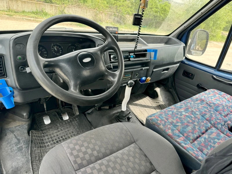 Ford Transit 2.5, снимка 7 - Бусове и автобуси - 46050714