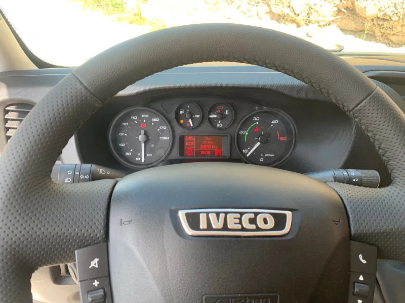 Iveco Daily Maxi XXL 5.20m, снимка 10 - Бусове и автобуси - 48458007