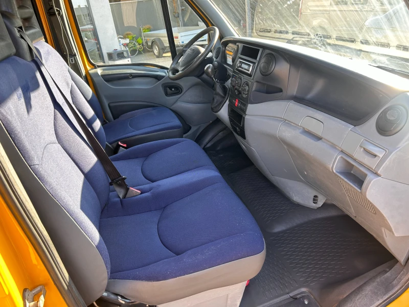 Iveco Daily 35C15 до 3.5т. 7-местен , снимка 11 - Бусове и автобуси - 49073662