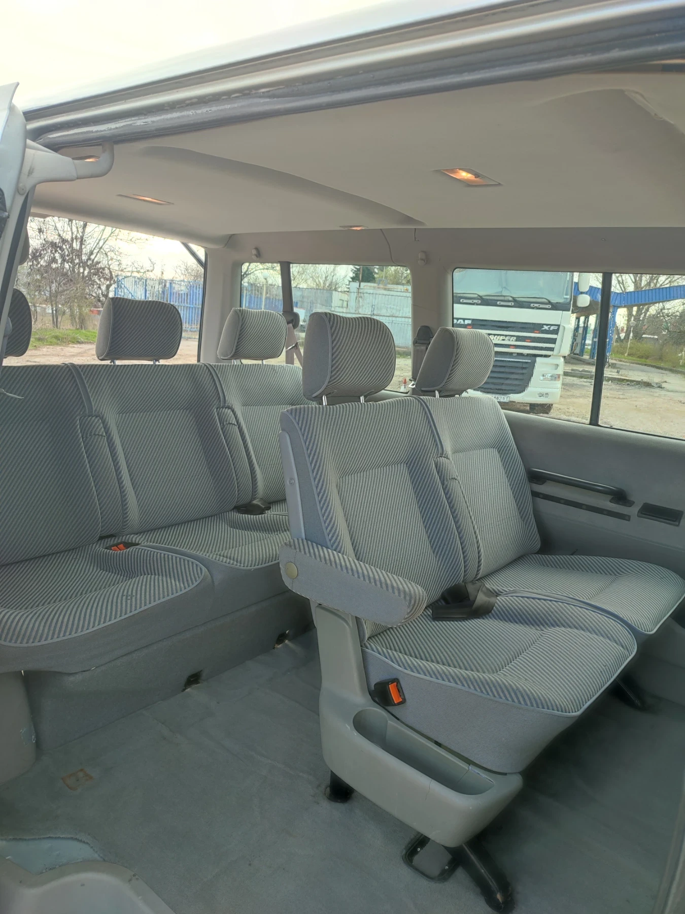 VW T4, снимка 7 - Бусове и автобуси - 53727648
