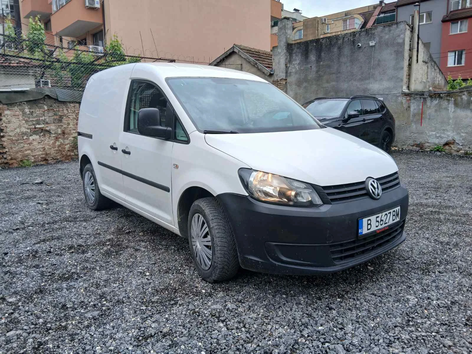 VW Caddy 1.6 -  102hp, снимка 3 - Бусове и автобуси - 54746535