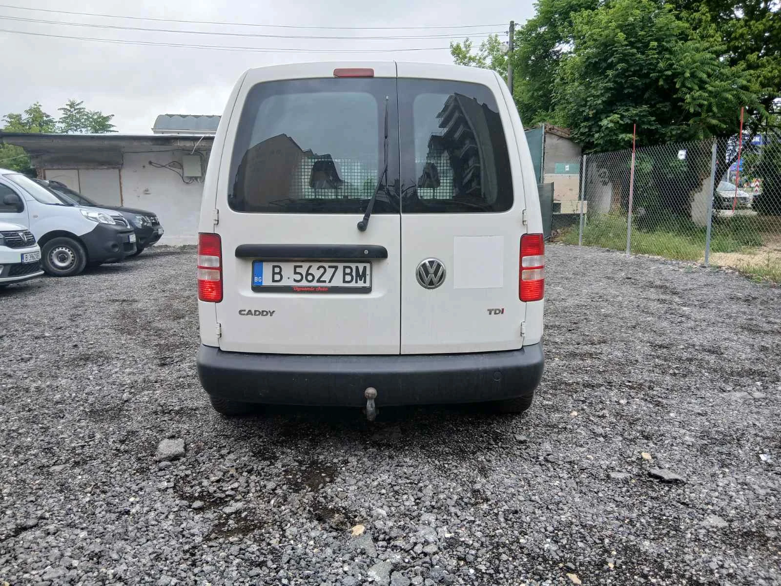 VW Caddy 1.6 -  102hp, снимка 6 - Бусове и автобуси - 54746535