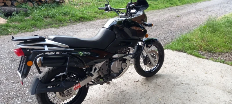 Suzuki XF Freewind, снимка 5 - Мотоциклети и мототехника - 52310939