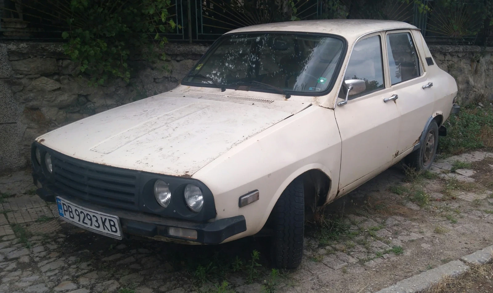 Дачия 1310 цяла или на части
