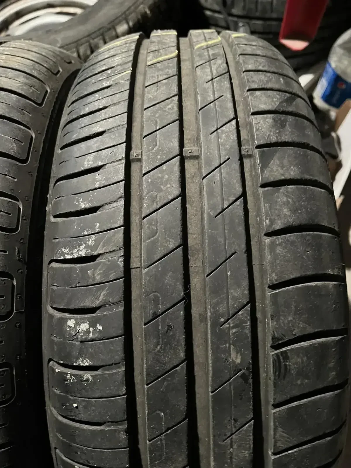 Гуми Летни 195/60R15, снимка 9 - Гуми и джанти - 55169086