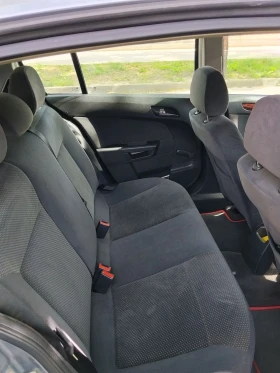 Opel Astra 1.7 cdti 100 - 2000 € / 3911.66 лв. - 12462781 14