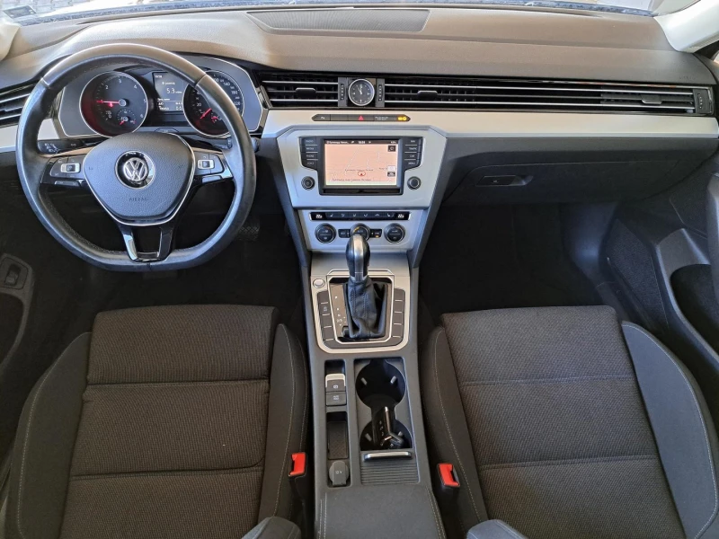 VW Passat Comfortline 2.0TDI BMT, снимка 4 - Автомобили и джипове - 44751998