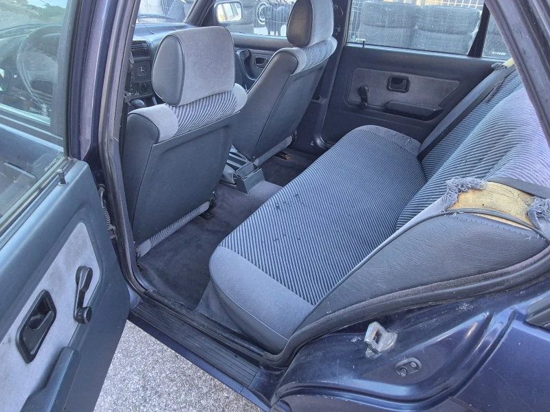 BMW 316 I, снимка 10 - Автомобили и джипове - 48263961