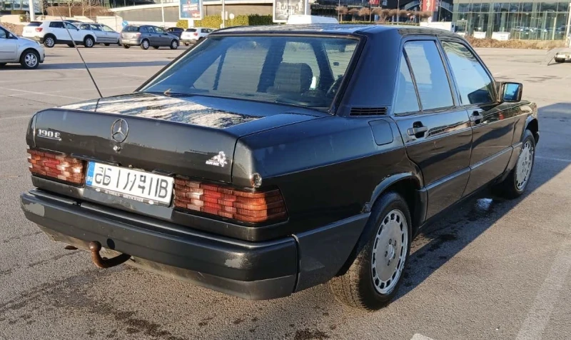 Mercedes-Benz 190 2.0 122кс ГАЗ !!!ЦЯЛ ЗА ЧАСТИ!!!, снимка 4 - Автомобили и джипове - 53134577