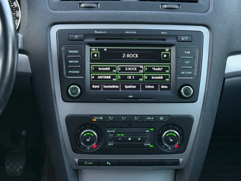 Skoda Octavia Navi* Podgrev, снимка 12 - Автомобили и джипове - 53168076
