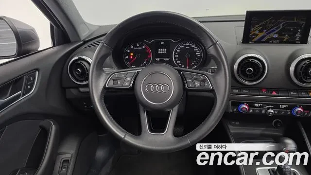 Audi A3 40 TFSI, АВТОКРЕДИТ, ЦЕНА до БГ, снимка 13 - Автомобили и джипове - 56060356