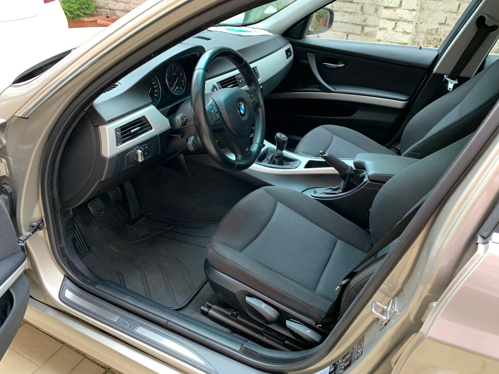 BMW 325 3.0i 218к.с.EURO5 165000 км - изображение 9